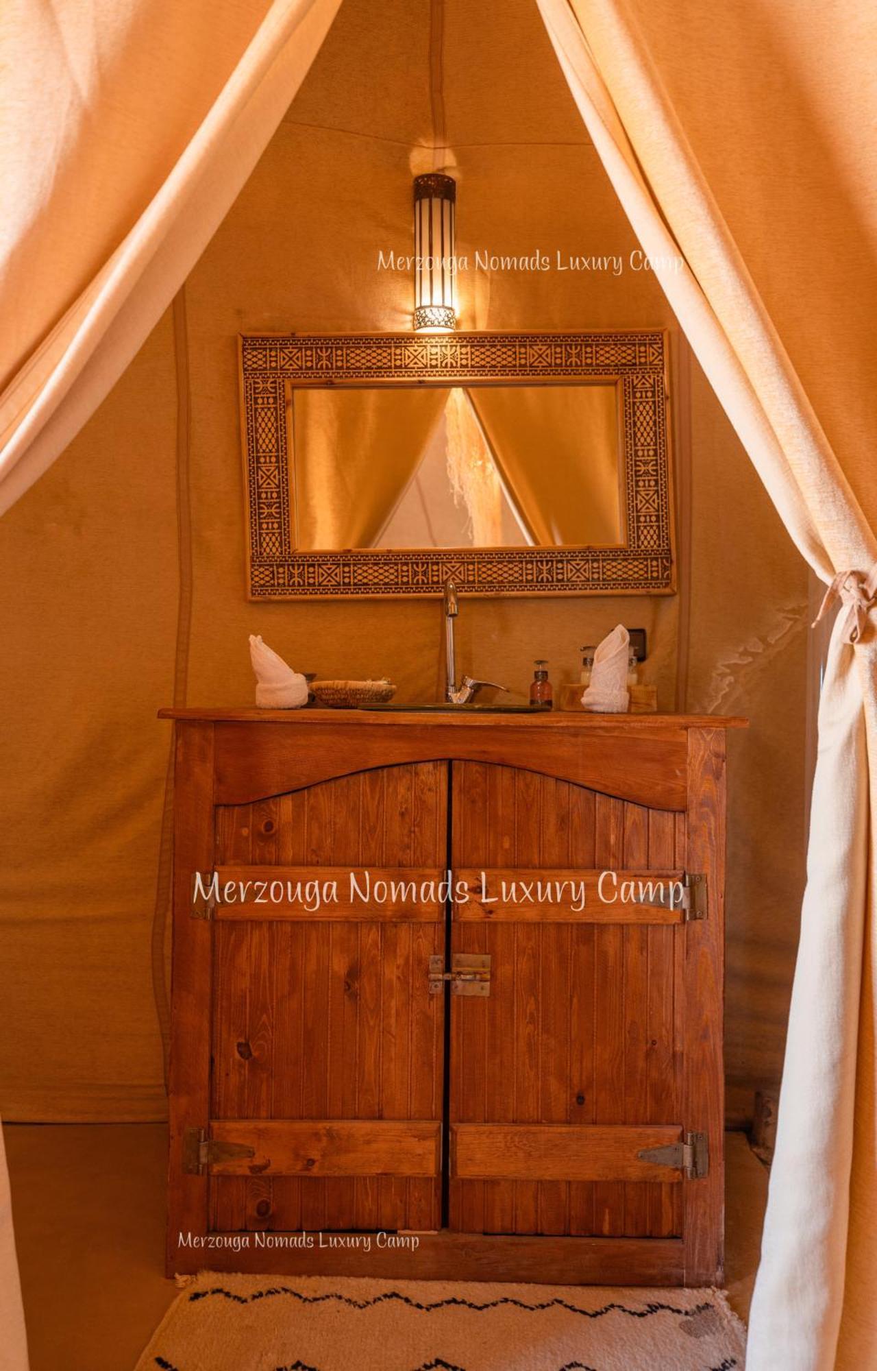Merzouga Nomads Luxury Camp Экстерьер фото