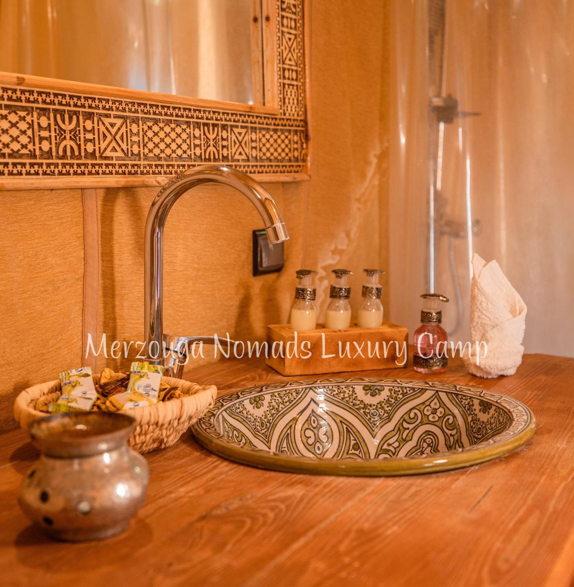 Merzouga Nomads Luxury Camp Экстерьер фото