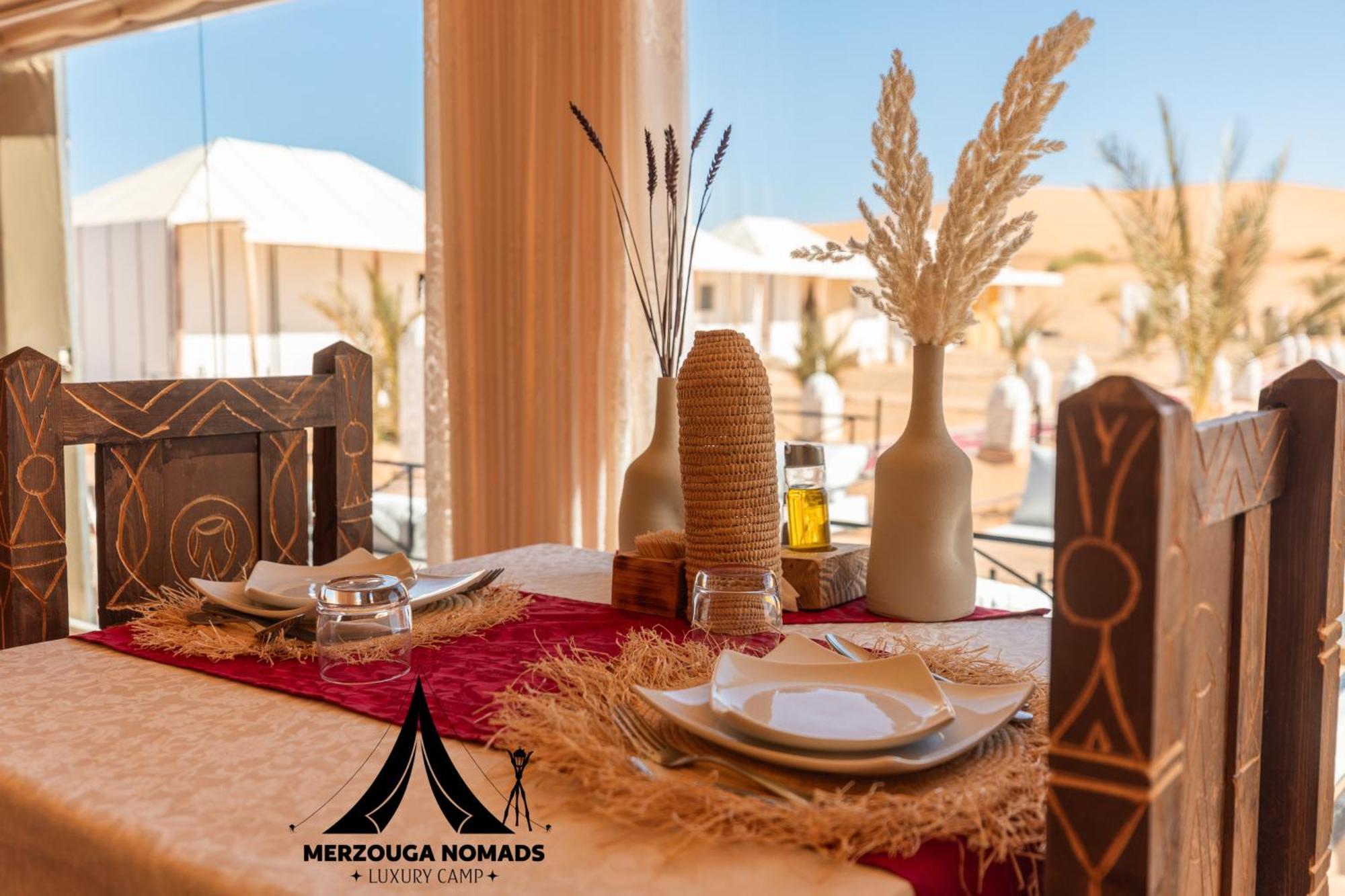 Merzouga Nomads Luxury Camp Экстерьер фото