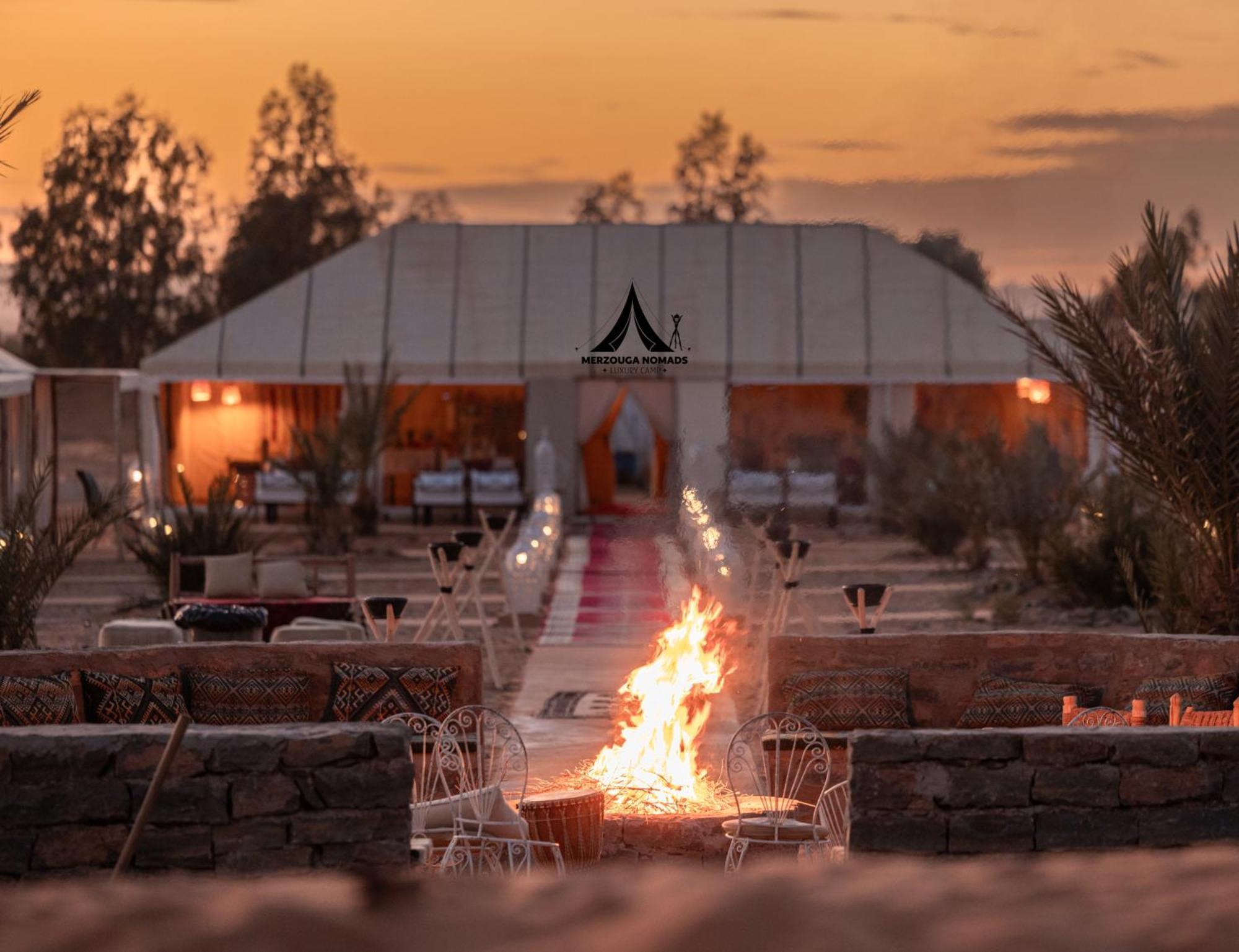 Merzouga Nomads Luxury Camp Экстерьер фото